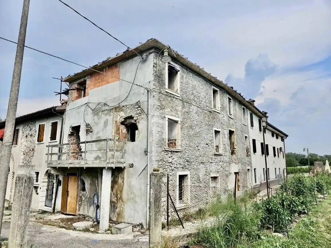 Appartamento in vendita a Pastrengo