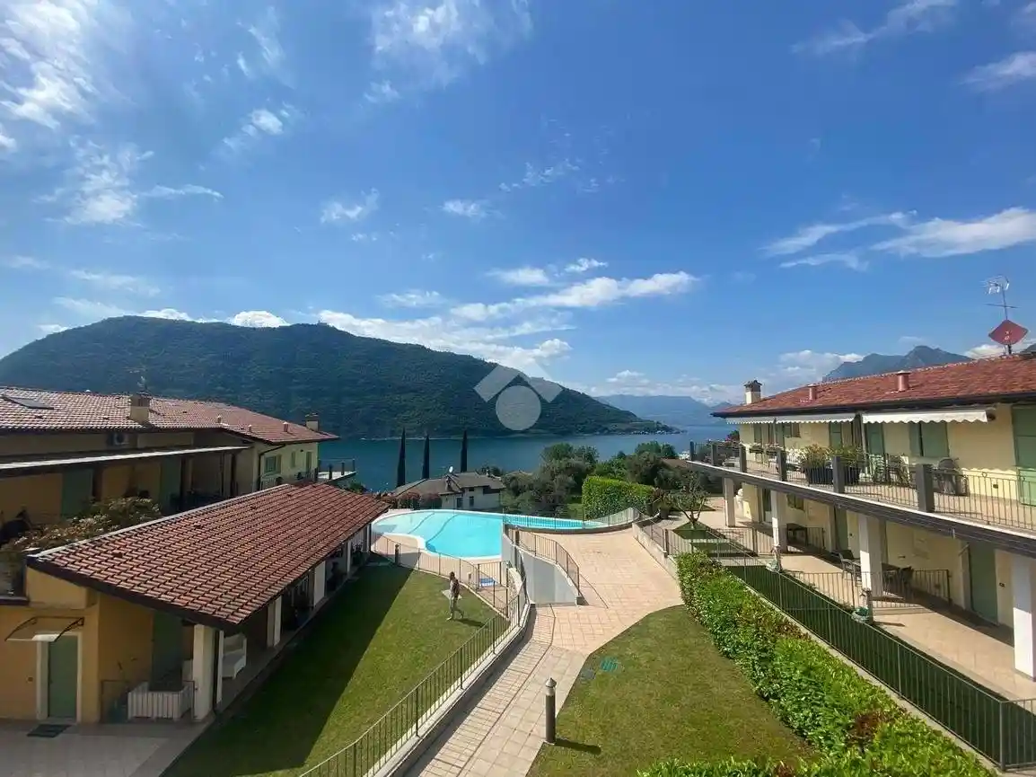 Appartamento in affitto a Sale Marasino