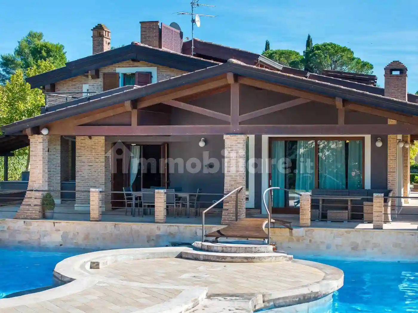 Villa - foto 2