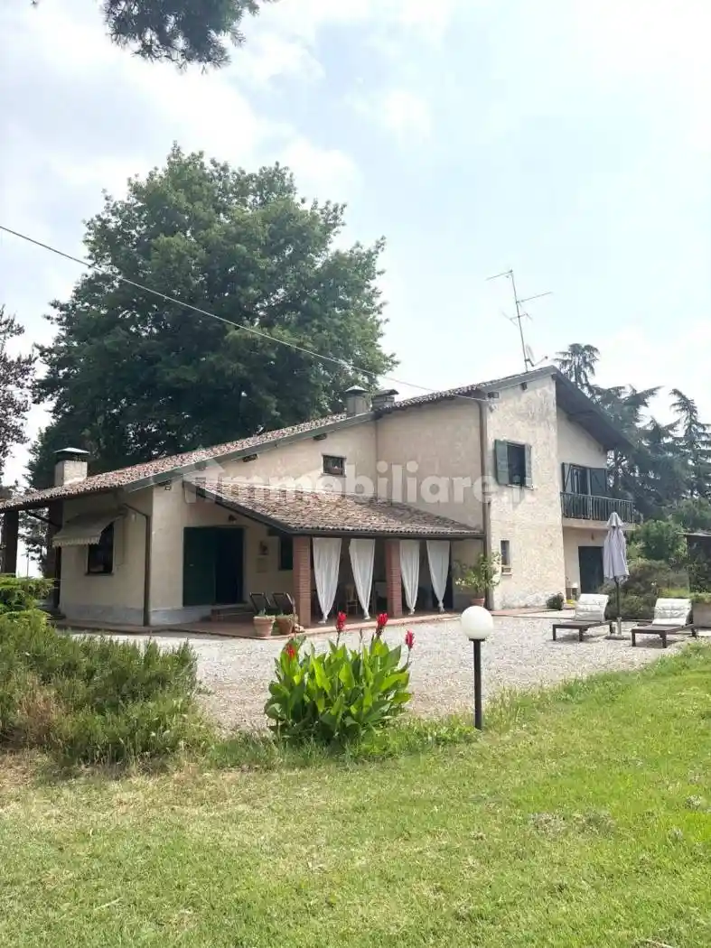 Villa in vendita a San Colombano al Lambro
