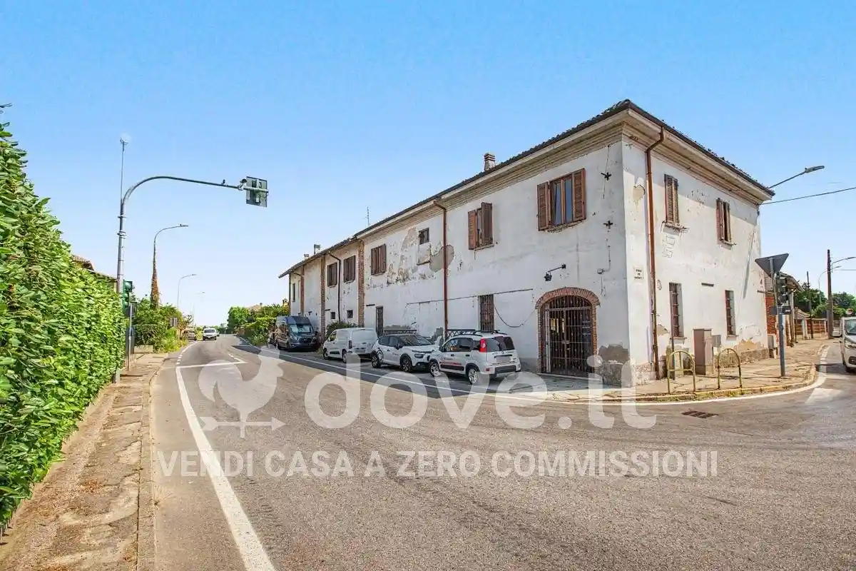 Villa in vendita a Besate
