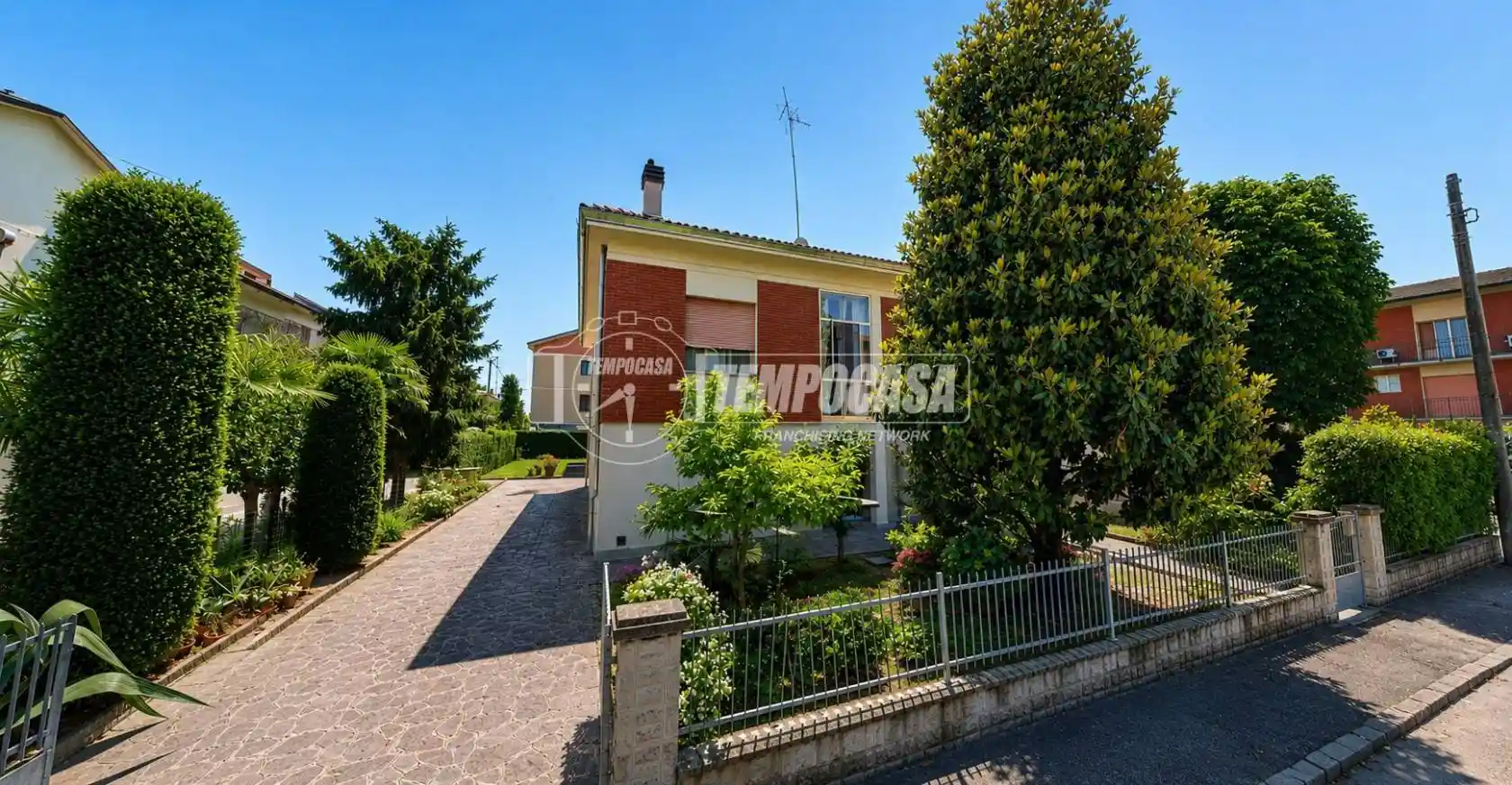 Casa indipendente in vendita a Modena