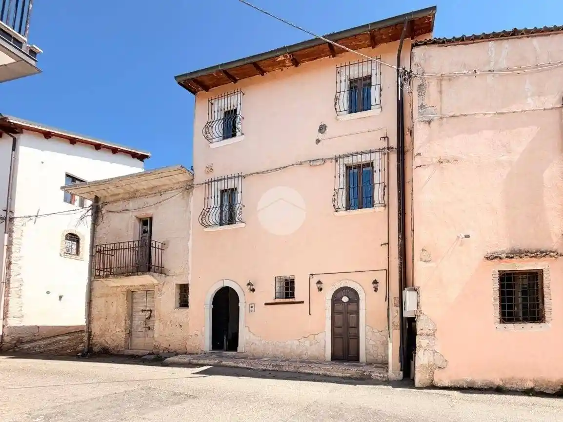 Casa indipendente in vendita a Avezzano
