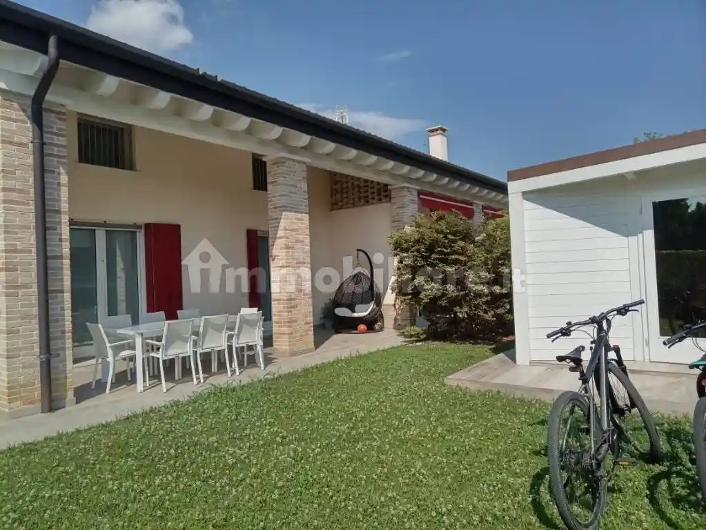 Villa in vendita a Santa Maria di Sala