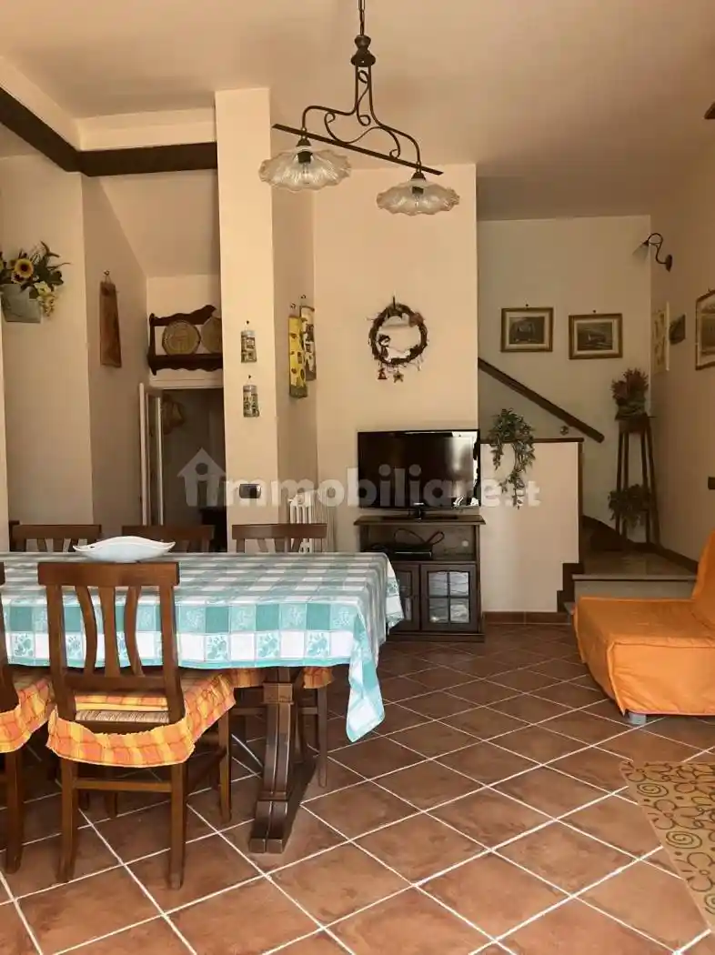 Casa indipendente in vendita a Rotella