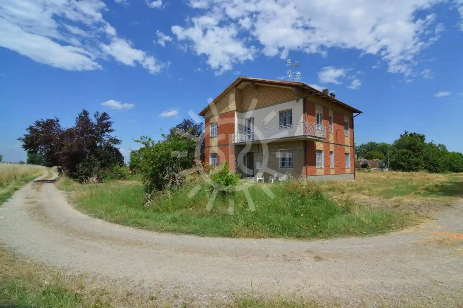 Villa in vendita a Calderara di Reno