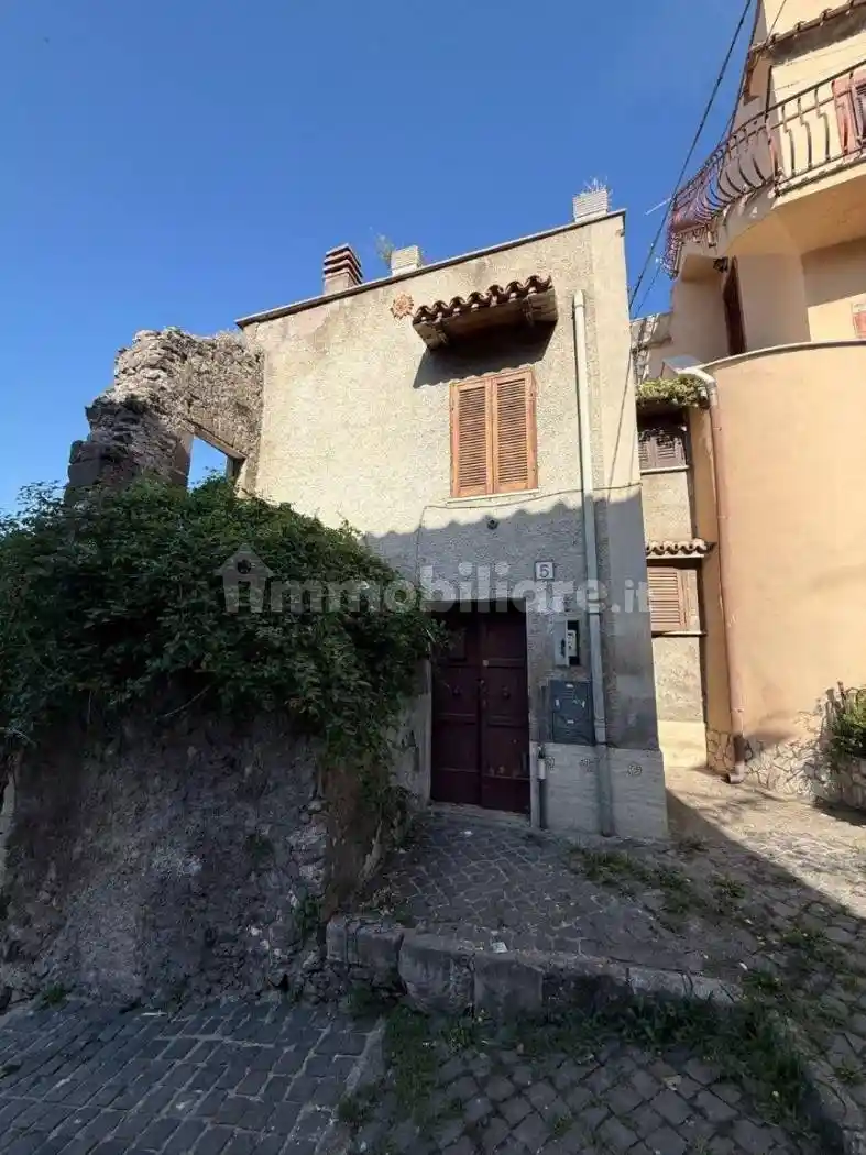 Appartamento in vendita a Vicovaro