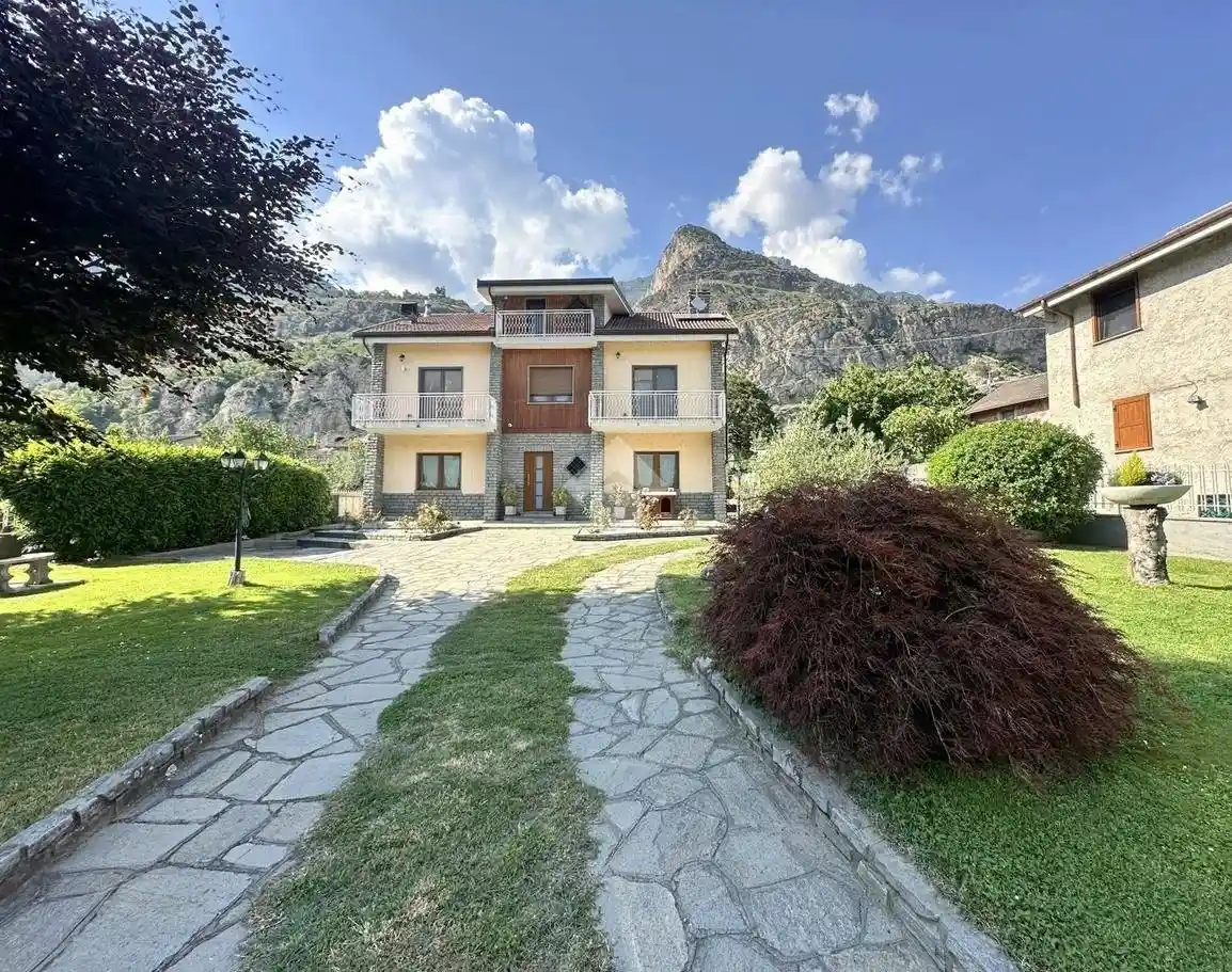 Villa in vendita a Bussoleno