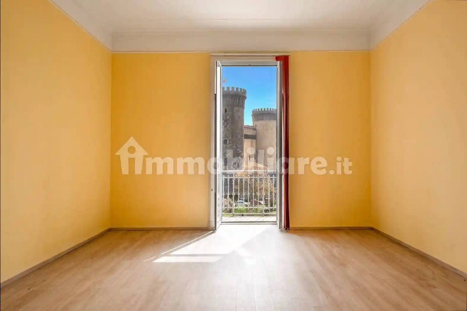 Appartamento in vendita a Napoli