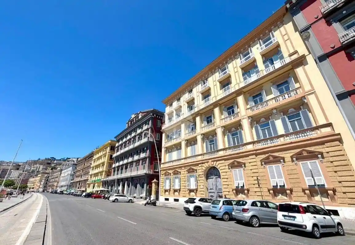 Appartamento in affitto a Napoli