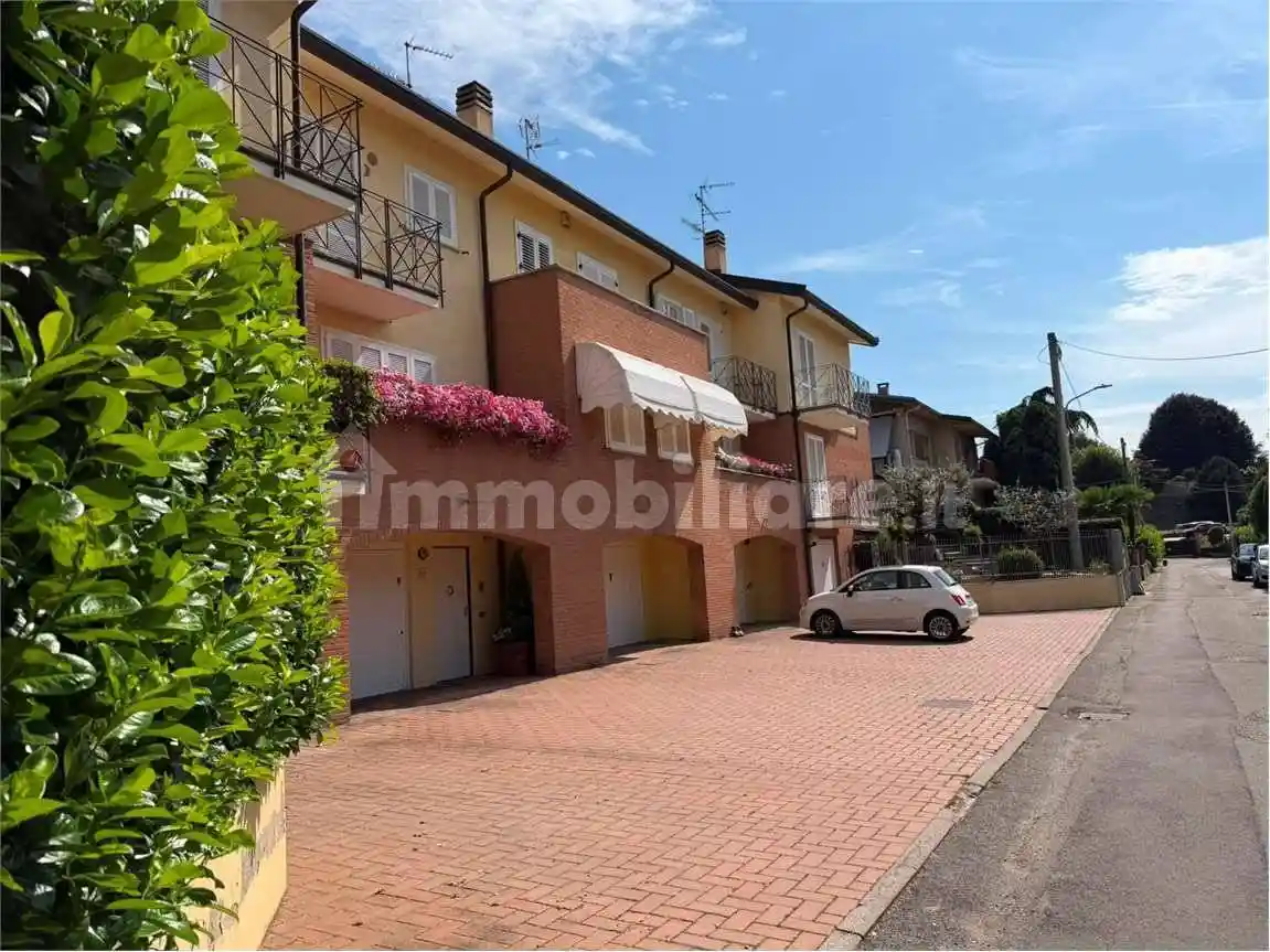 Villetta a schiera in vendita a Sesto Calende