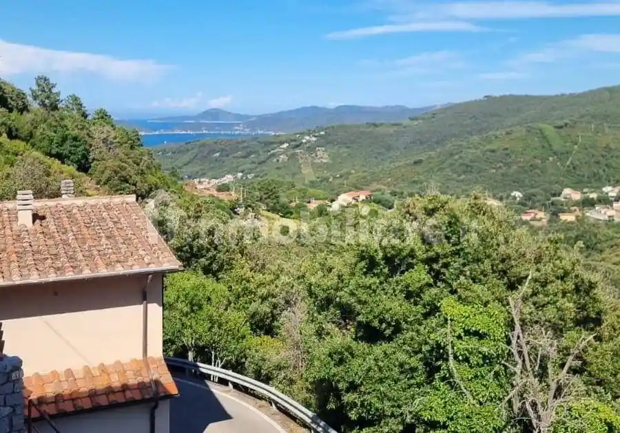 Appartamento in vendita a Marciana