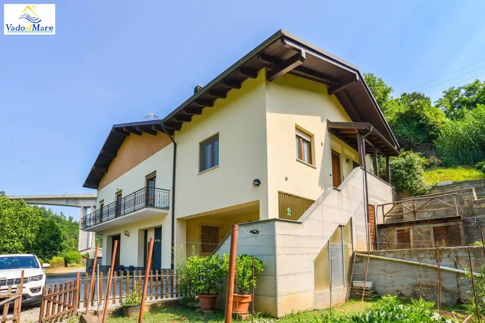 Villa in vendita a Millesimo