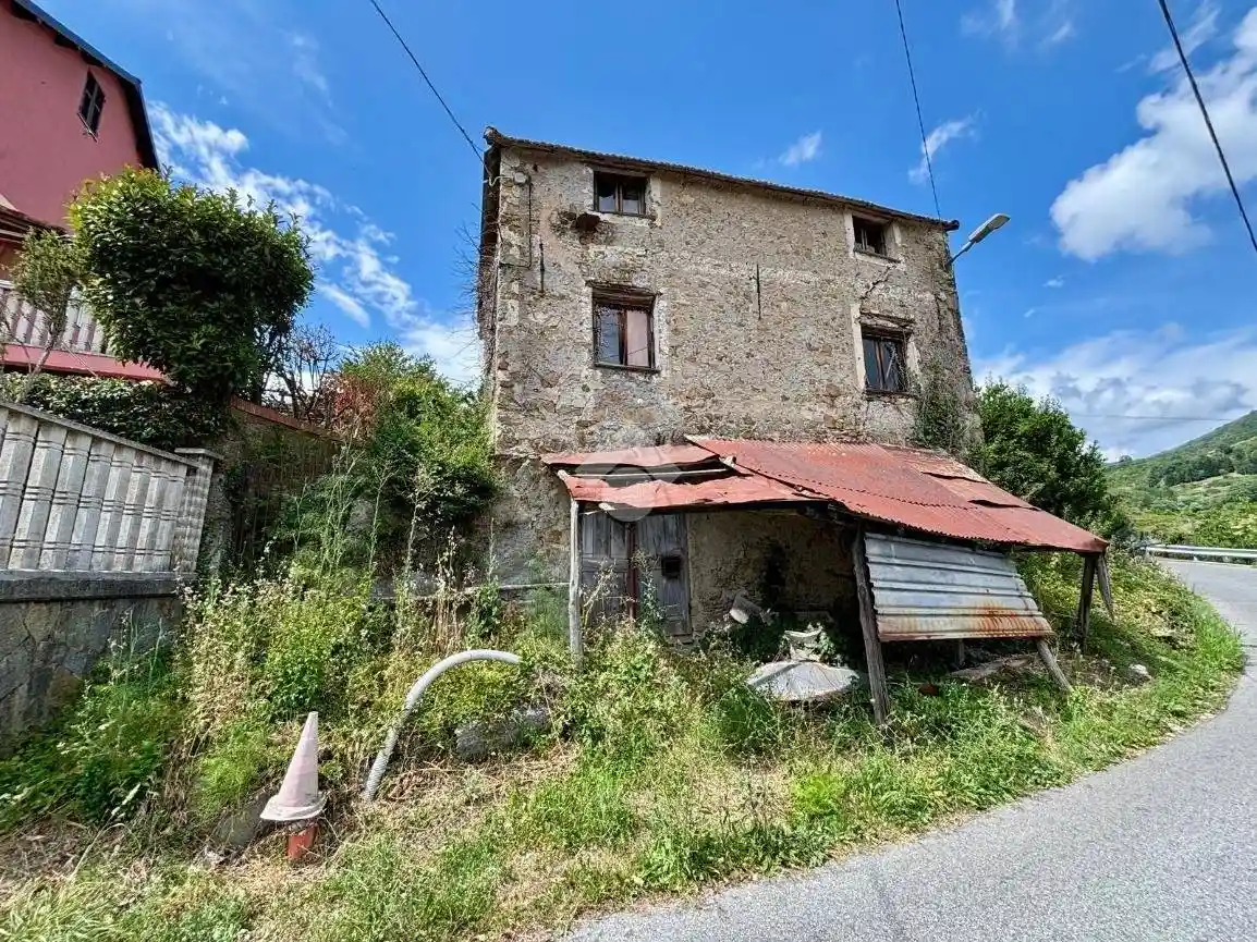Casa indipendente in vendita a Sant'Olcese
