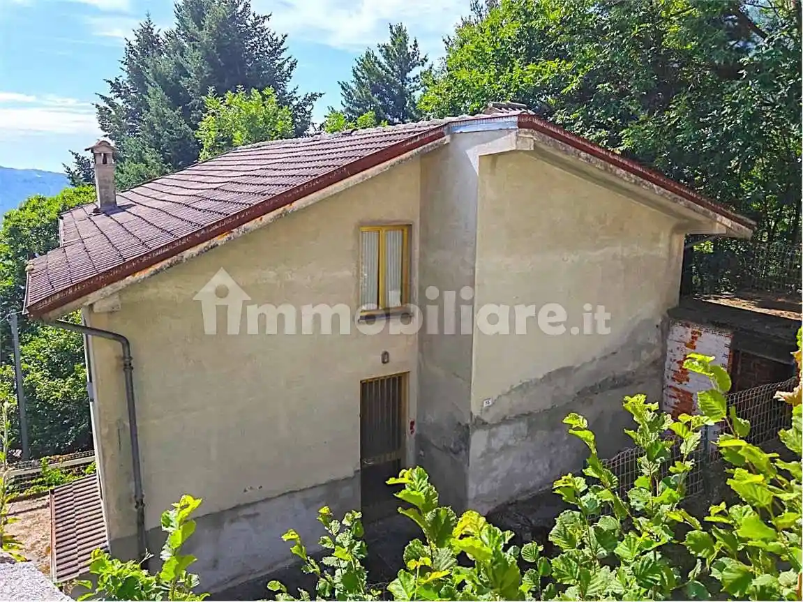 Casa indipendente in vendita a Quincinetto
