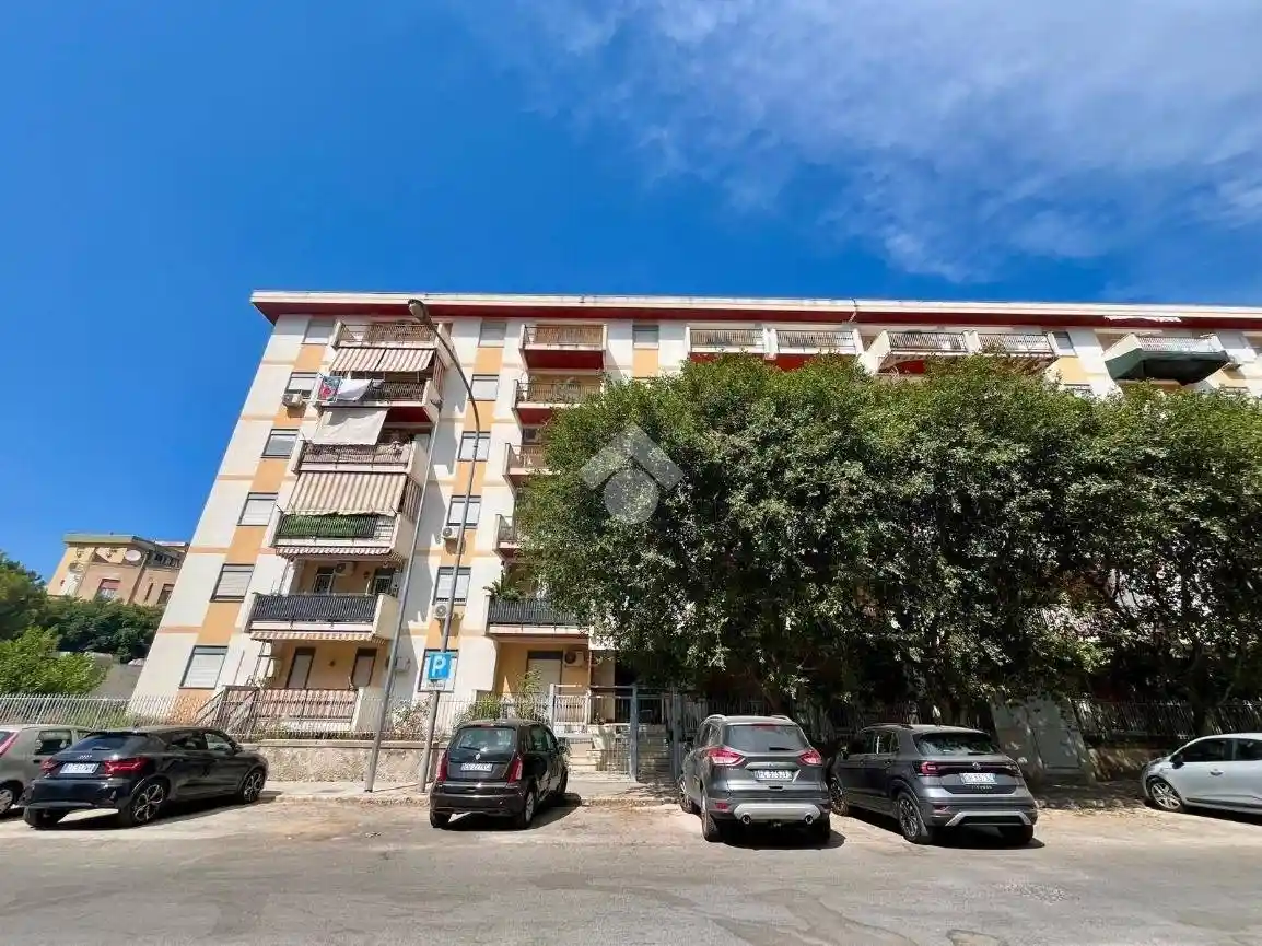 Appartamento in vendita a Palermo