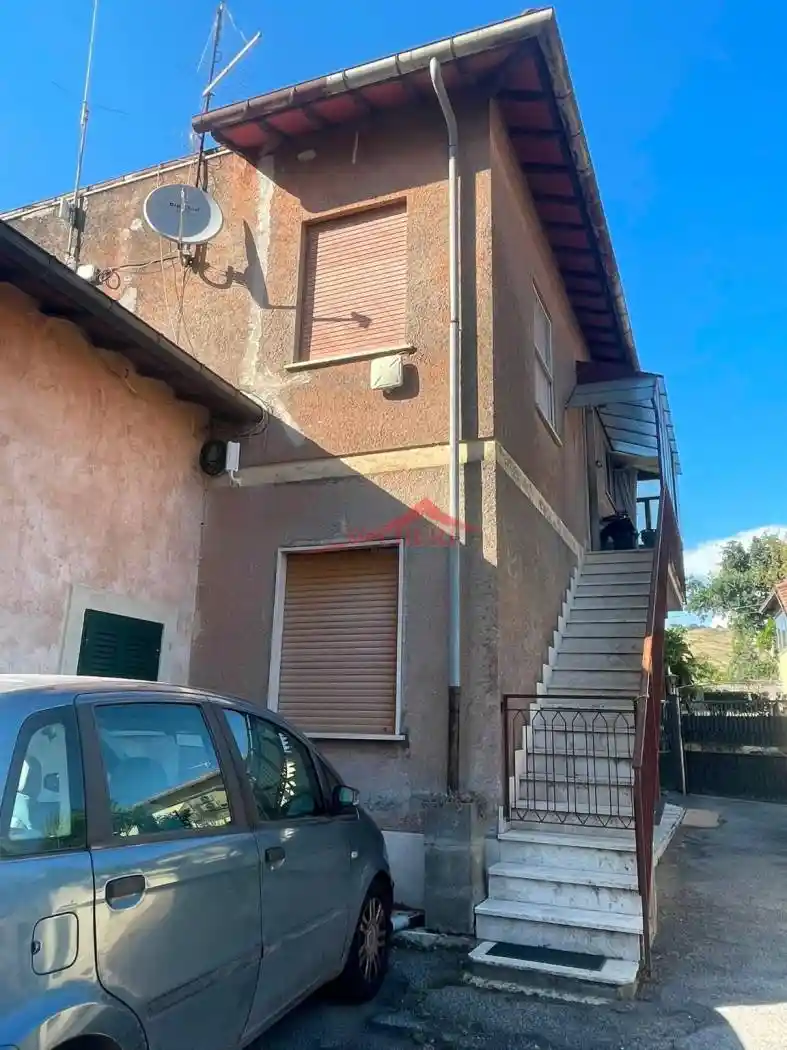 Appartamento in vendita a Grottaferrata