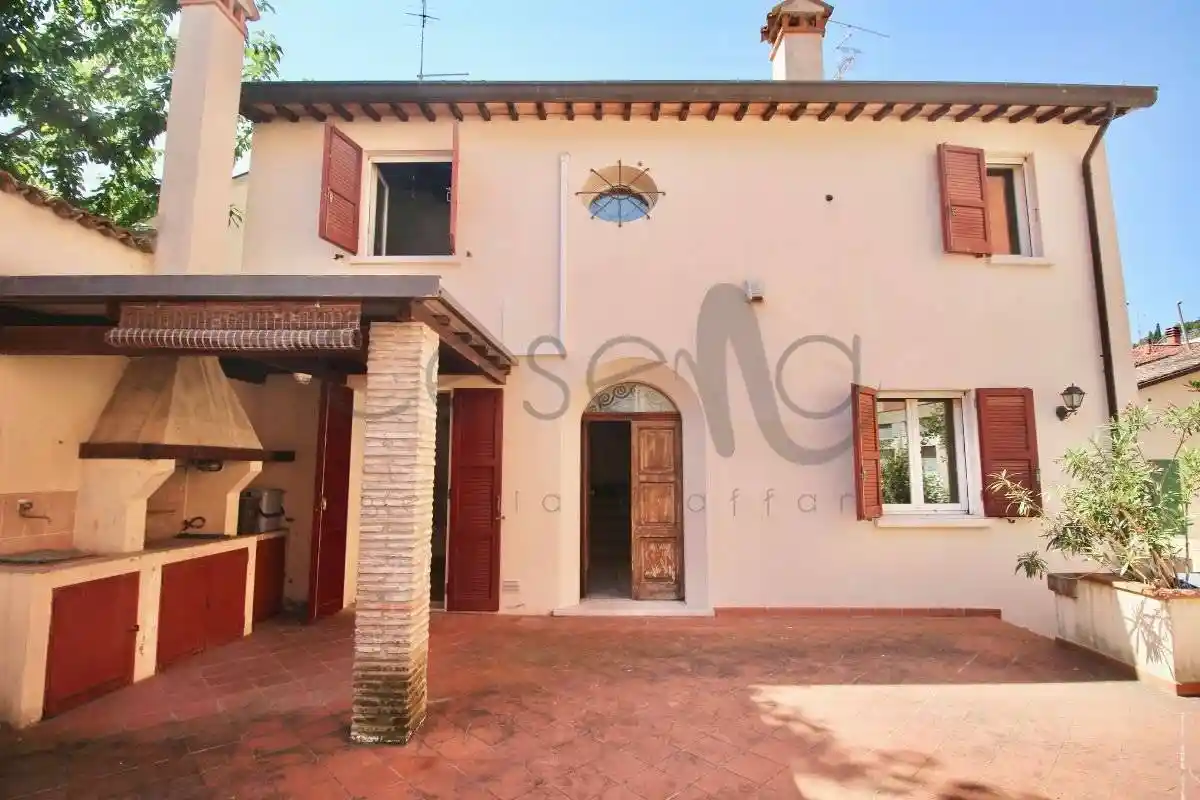 Villa in vendita a Cesena