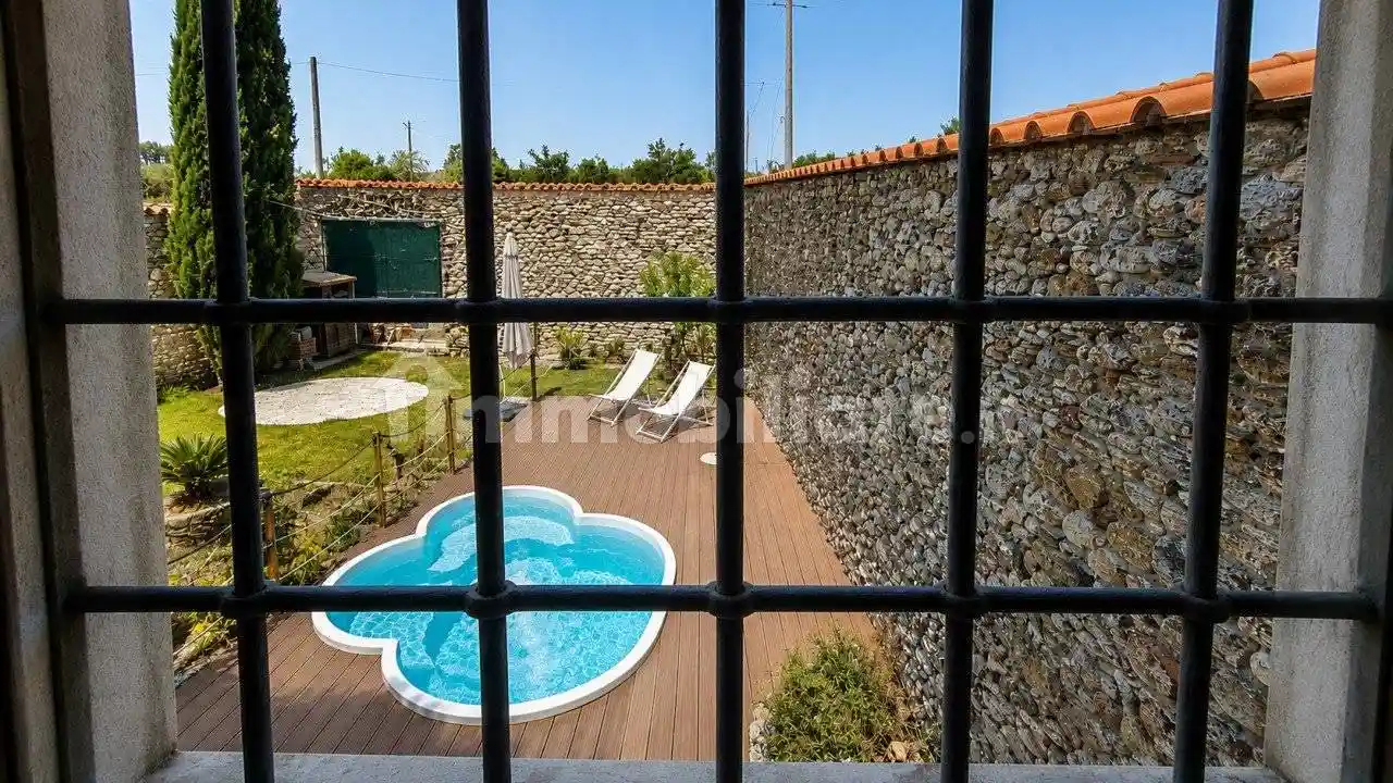 Rustico - Casale in vendita a Seravezza