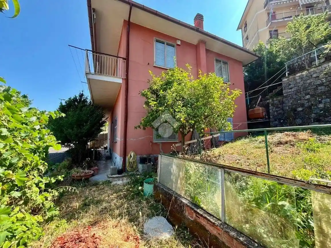 Villa in vendita a Cogorno