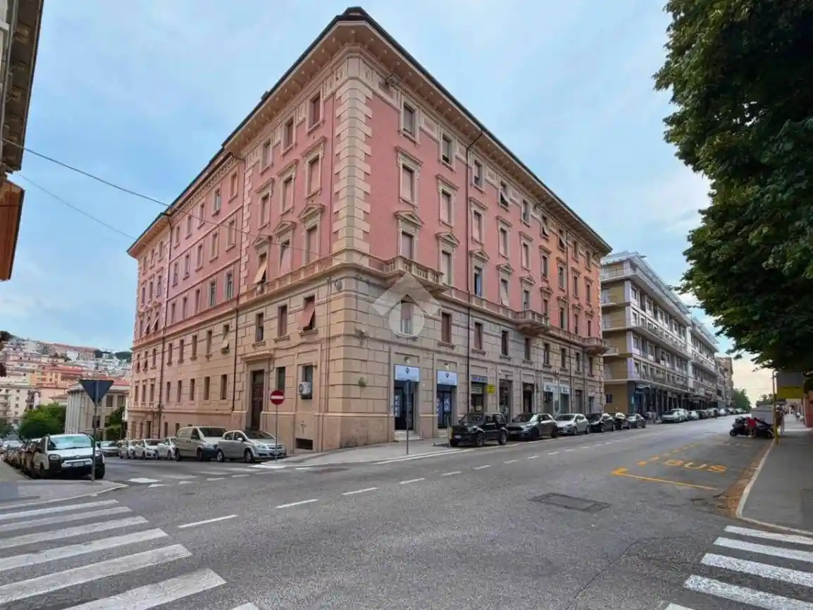 Appartamento in vendita a Ancona