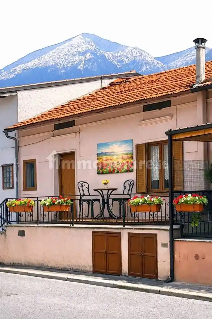 Appartamento in vendita a Magliano de' Marsi