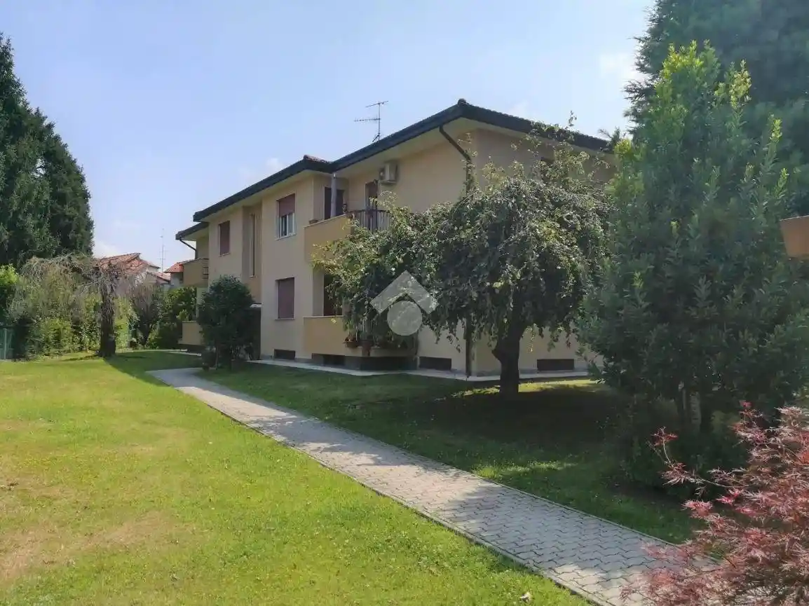 Appartamento in vendita a Cardano al Campo