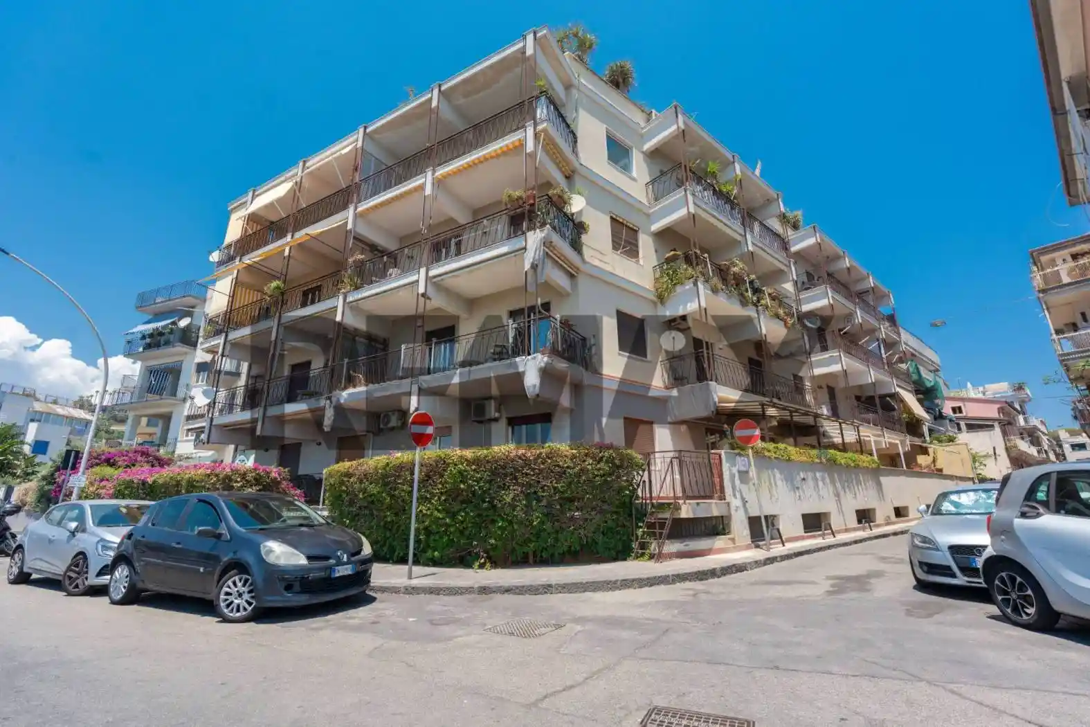 Appartamento in vendita a Aci Castello