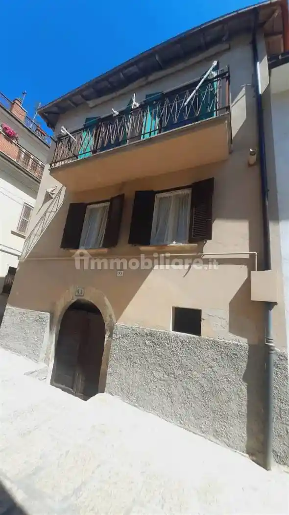 Casa indipendente in vendita a Scurcola Marsicana