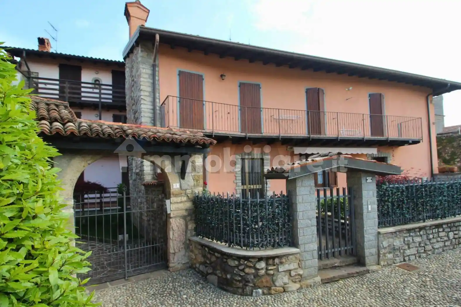 Villa in vendita a Almenno San Salvatore
