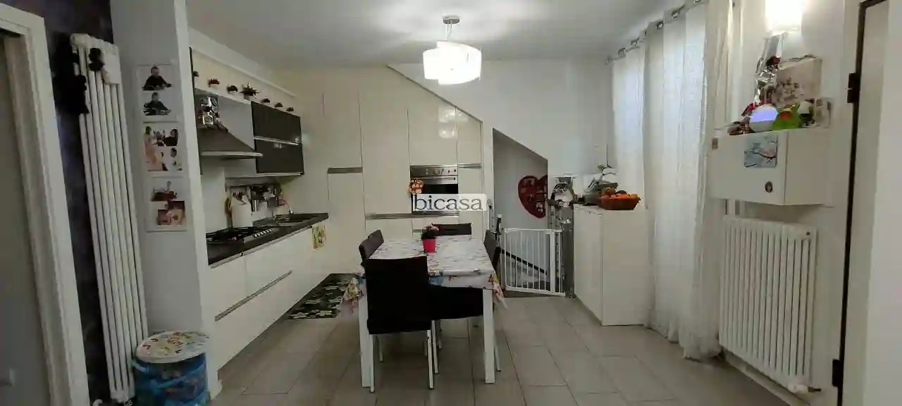 Villetta a schiera - foto 2