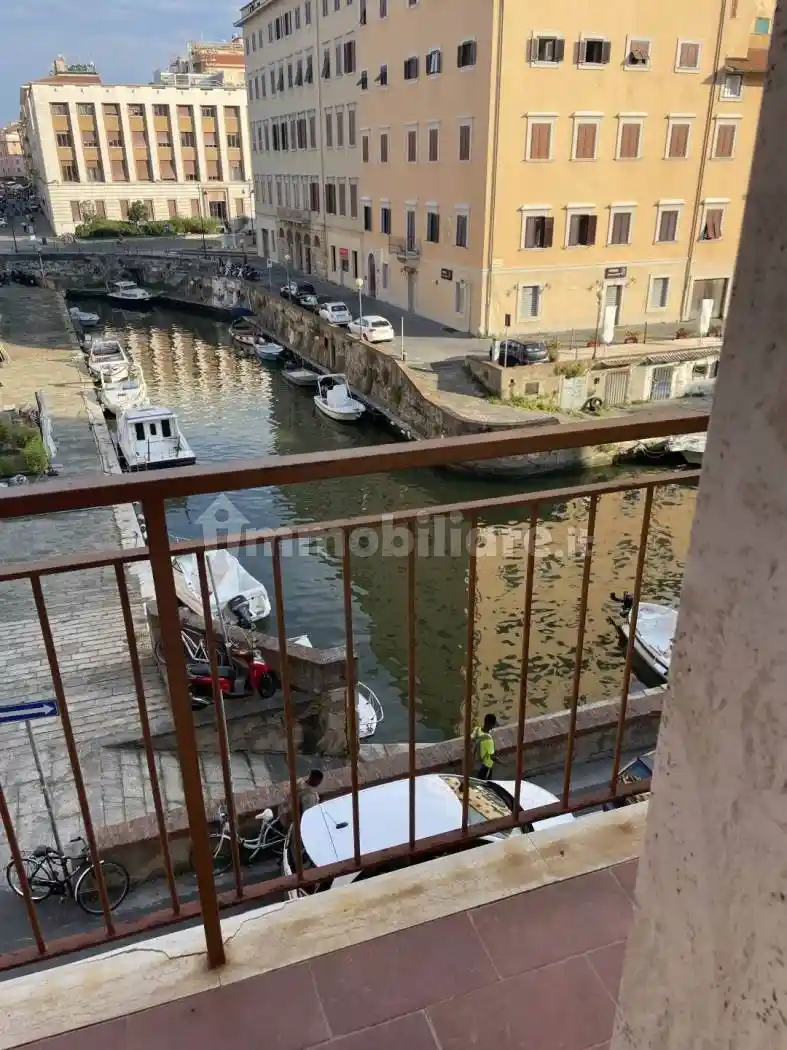 Appartamento in vendita a Livorno