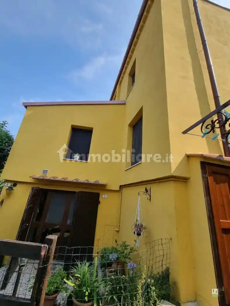 Casa indipendente in vendita a Fauglia