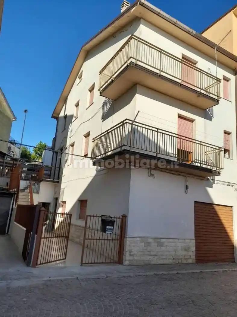 Casa indipendente in vendita a Oppido Lucano