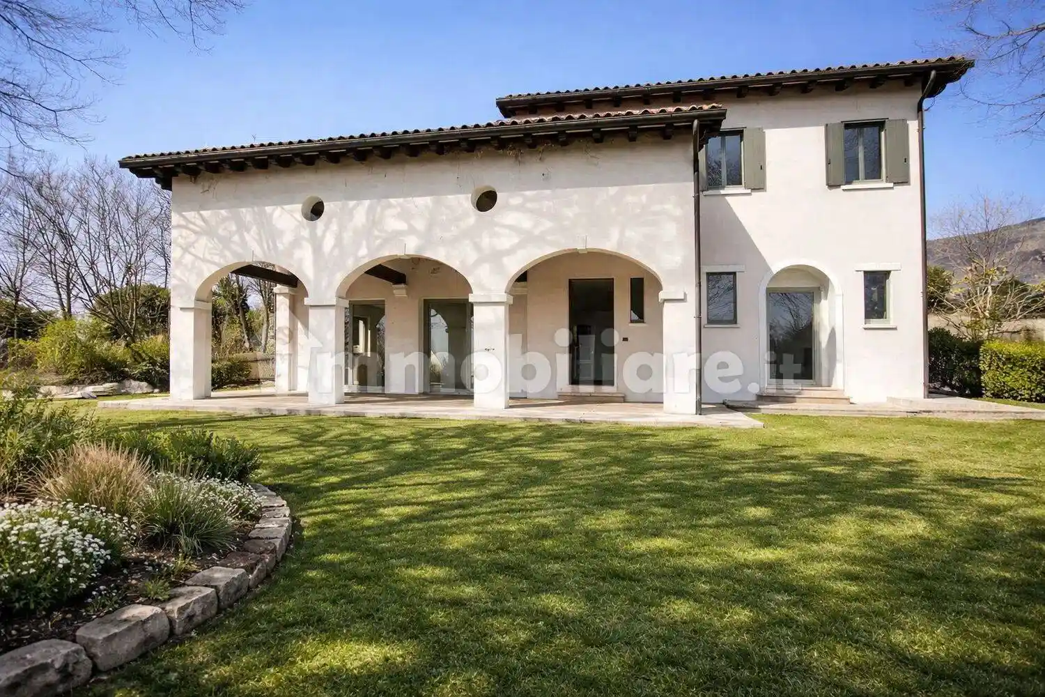 Villa in vendita a Carrè