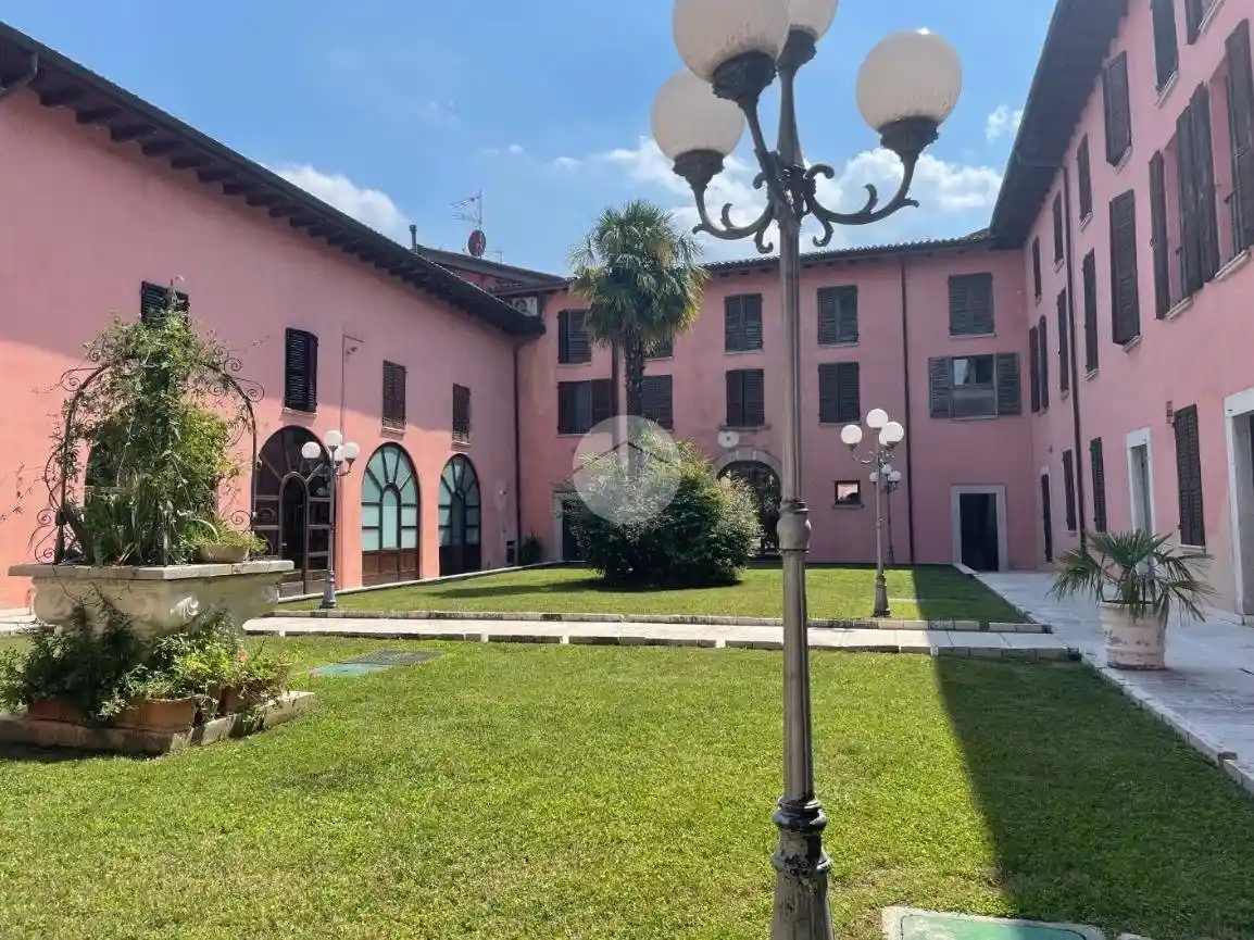 Appartamento in vendita a Padenghe sul Garda