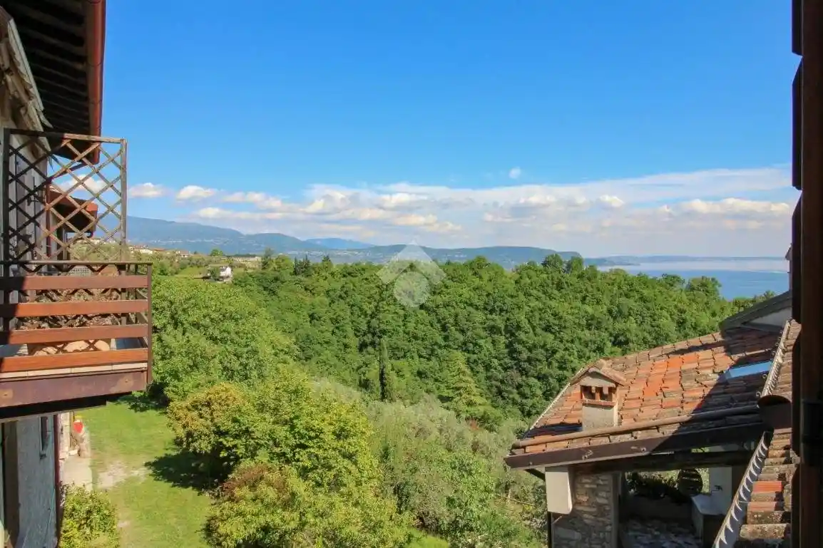 Casa indipendente in vendita a Toscolano-Maderno