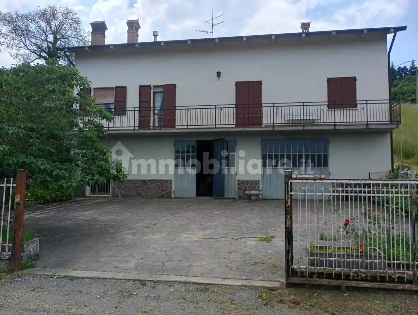 Villa in vendita a Castelnovo Ne' Monti