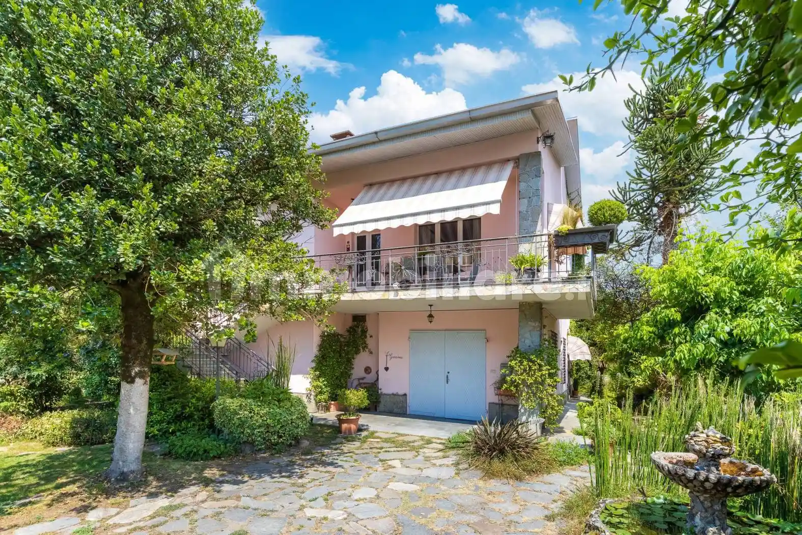 Villa in vendita a Cavour