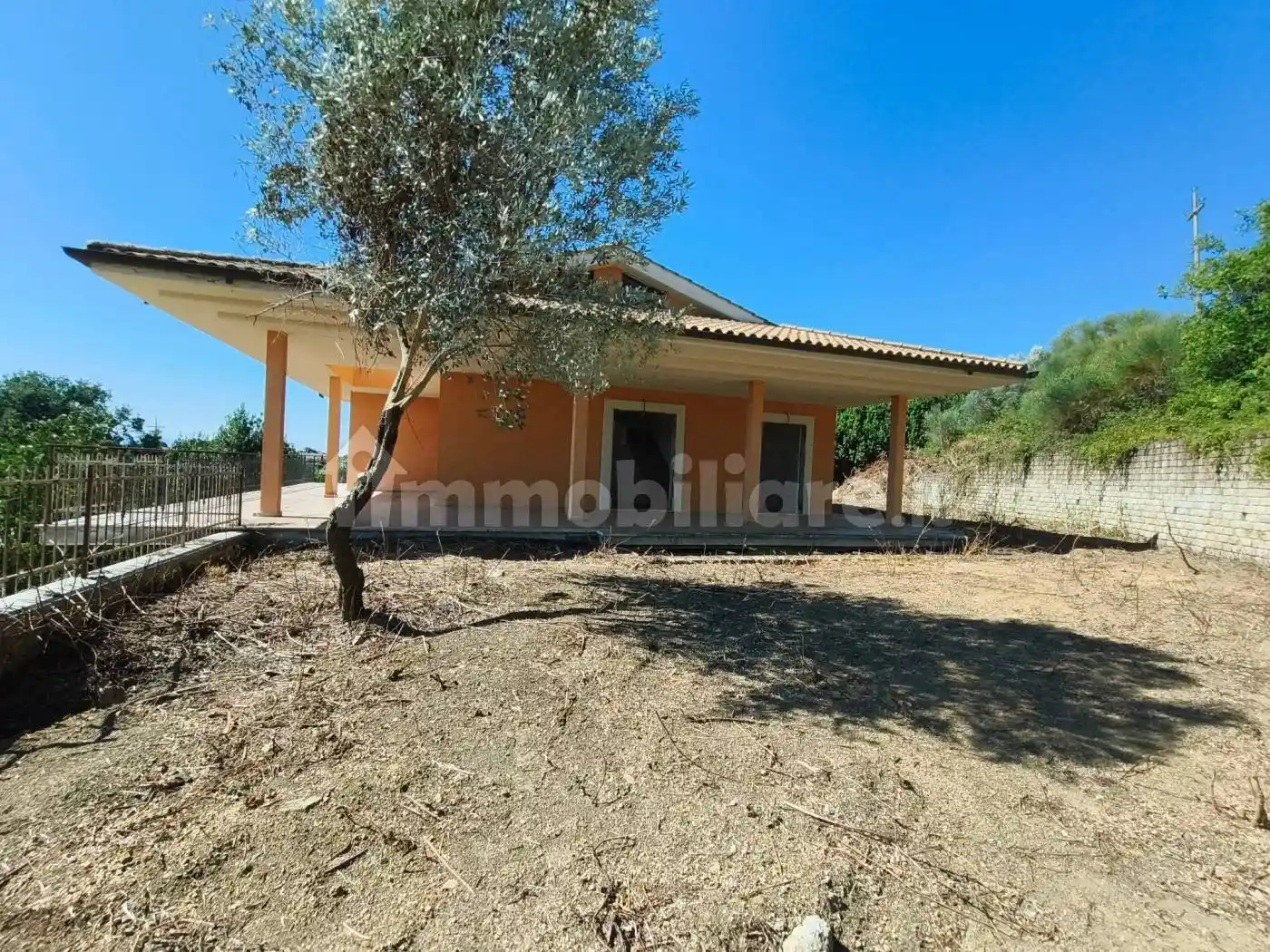 Villa in vendita a Castelnuovo di Porto