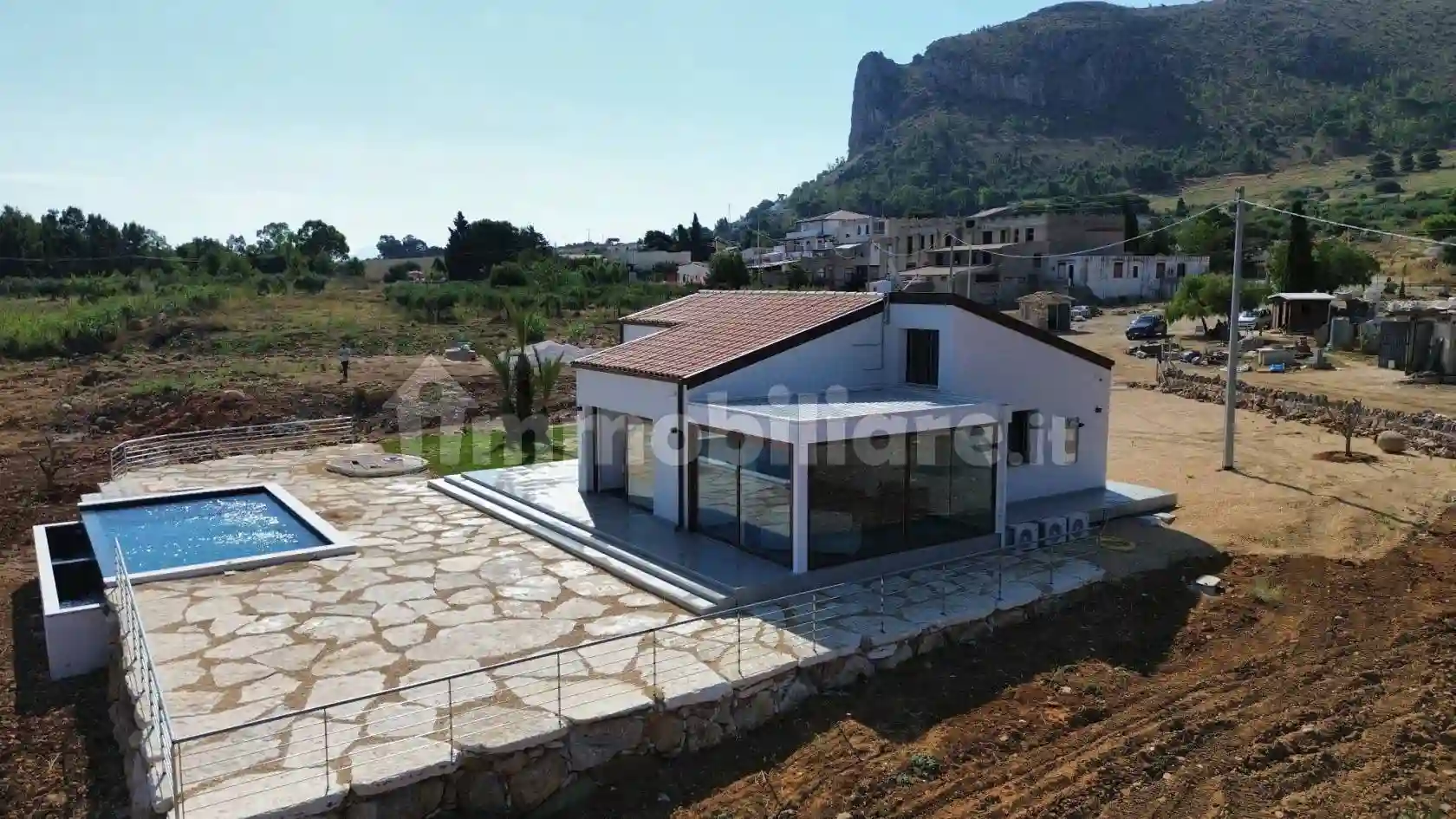 Villa - foto 2