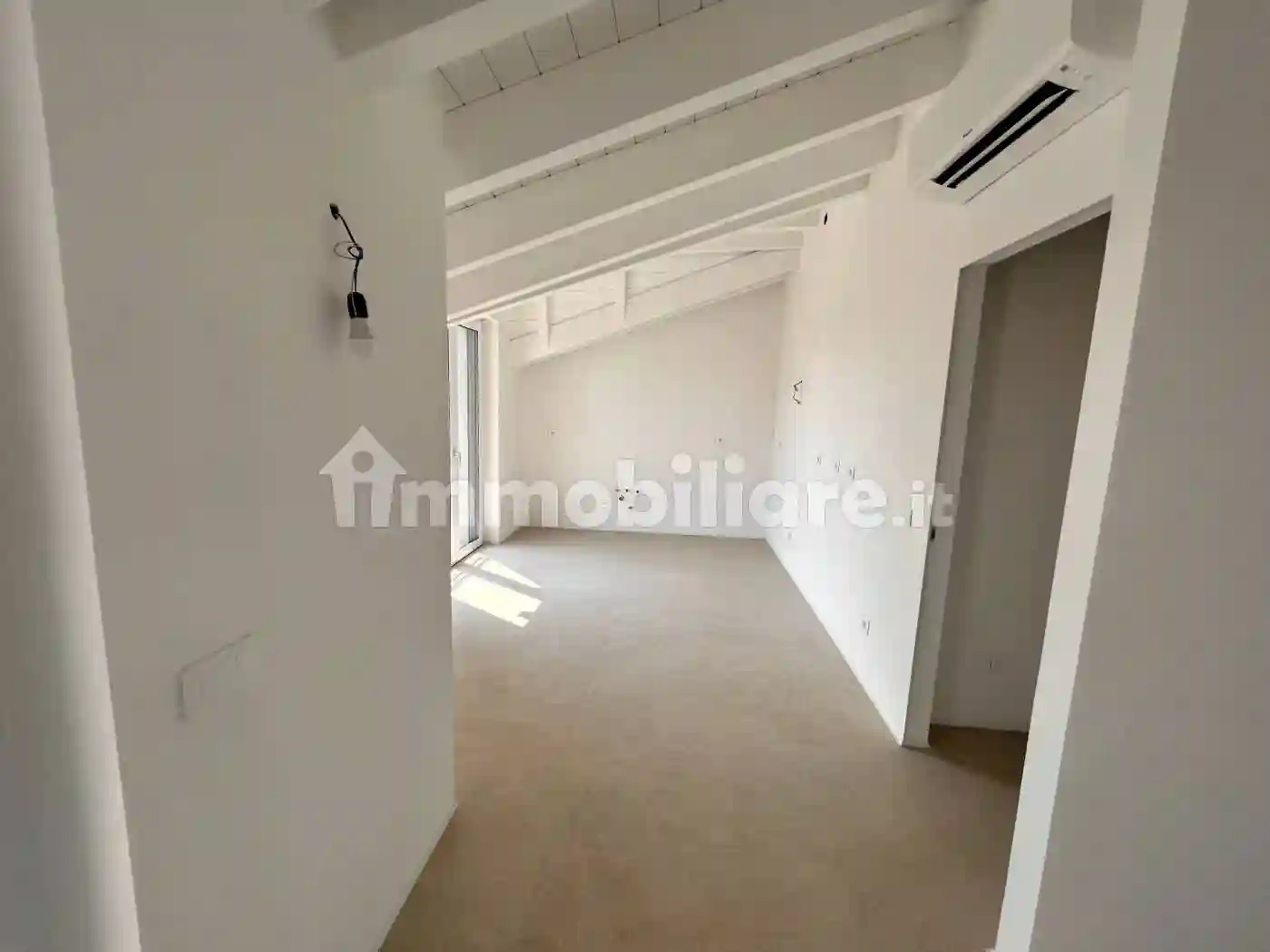 Loft - foto 4