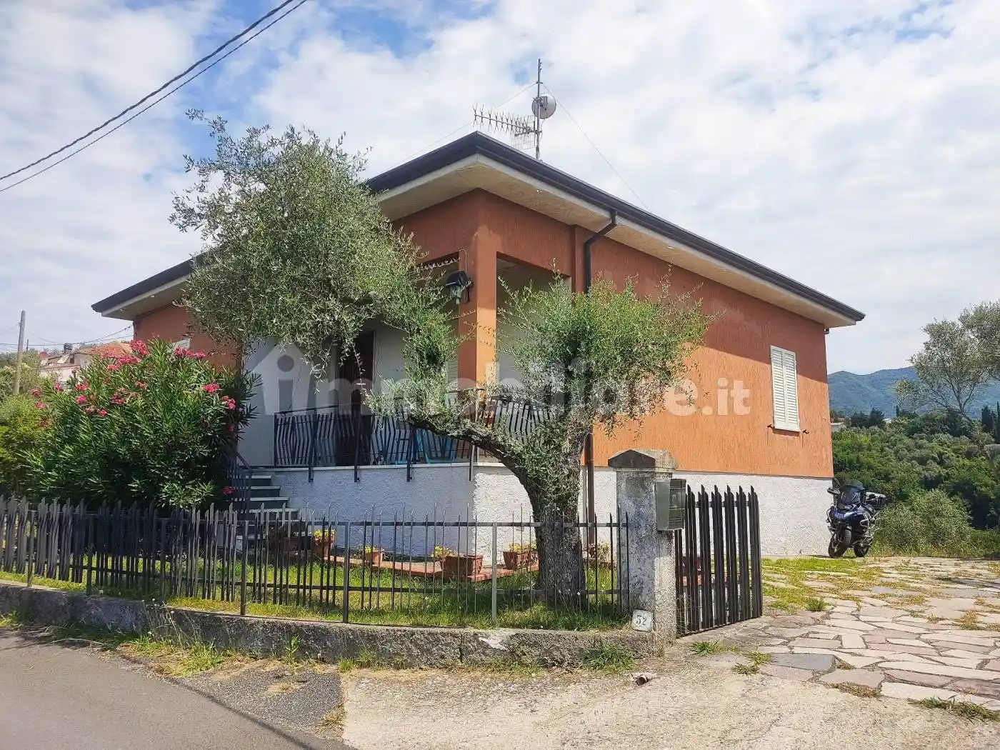 Villa in vendita a Sarzana