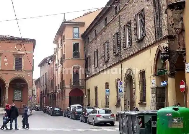 Appartamento in affitto a Bologna