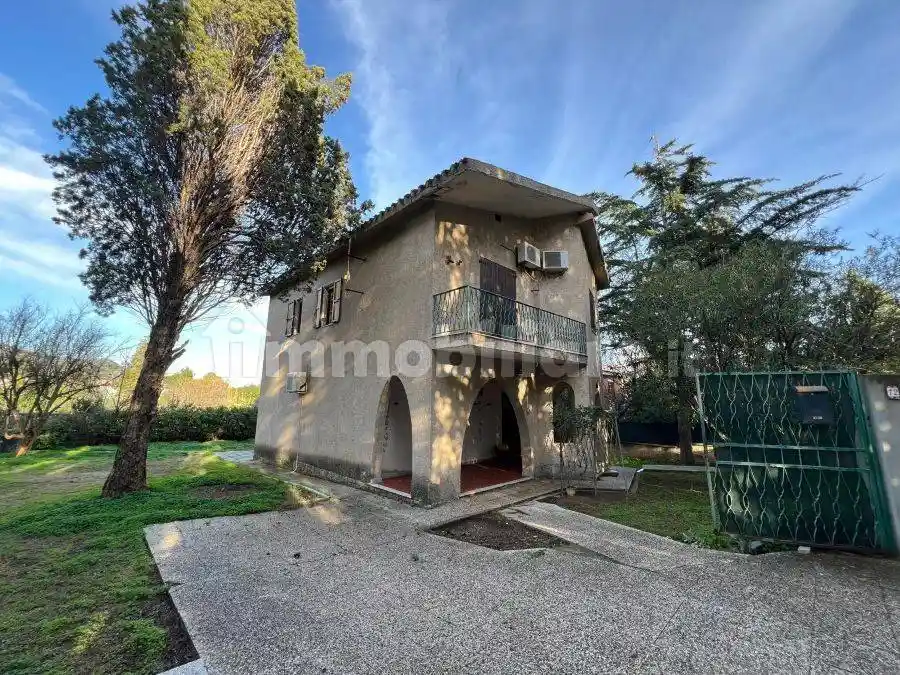 Villa in vendita a Sarroch