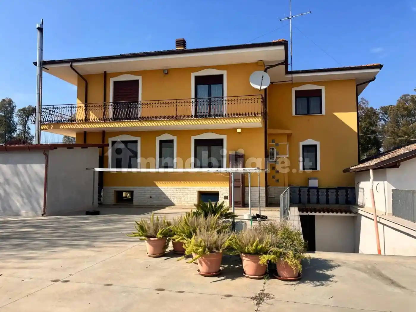 Villa in vendita a Latina