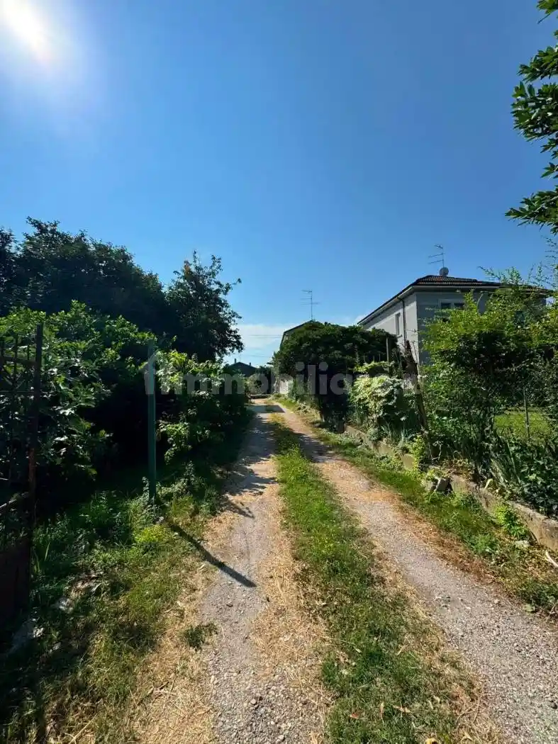 Villa in vendita a Mantova