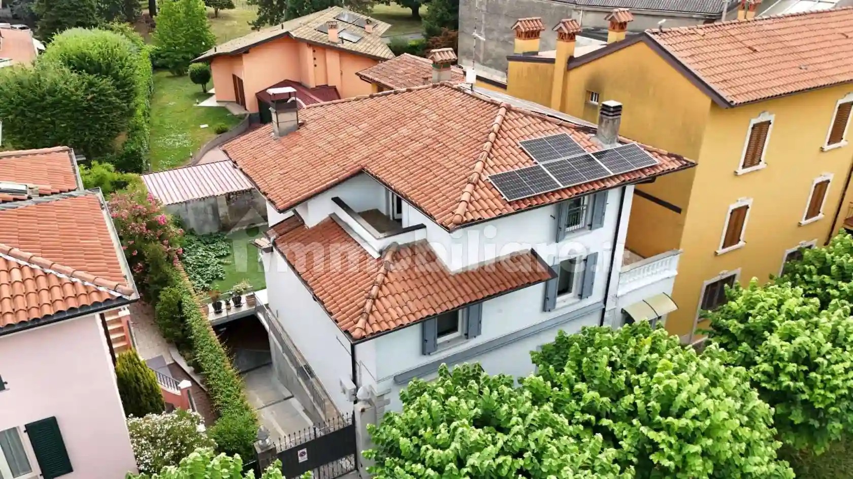 Villa - foto 2