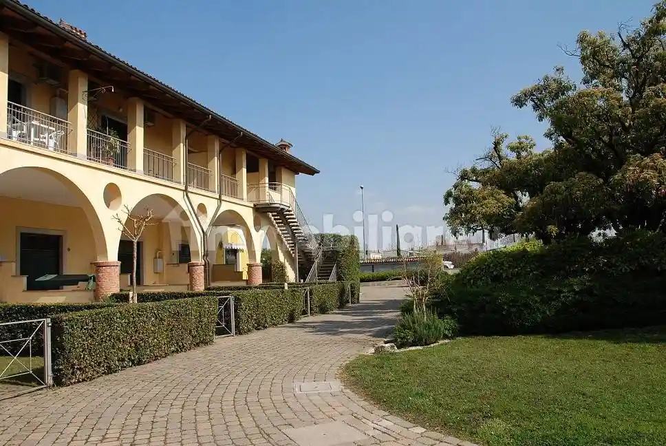Appartamento in affitto a Desenzano del Garda