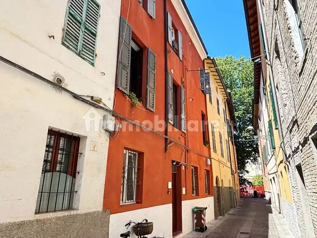 Appartamento in vendita a Parma